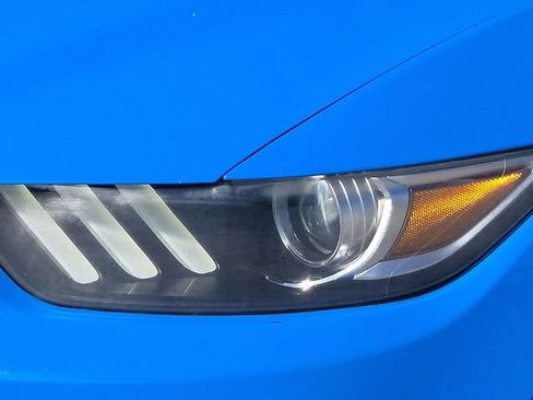 Used 2017 Ford Mustang Coupe image 8