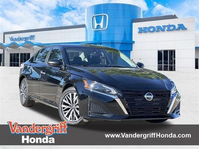 Used 2025 Nissan Altima 2.5 SV