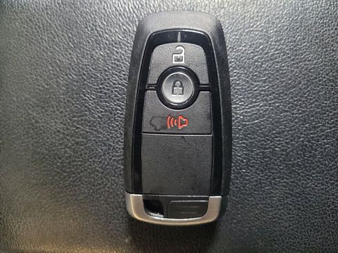 Used 2021 Ford EcoSport Titanium FWD image 32