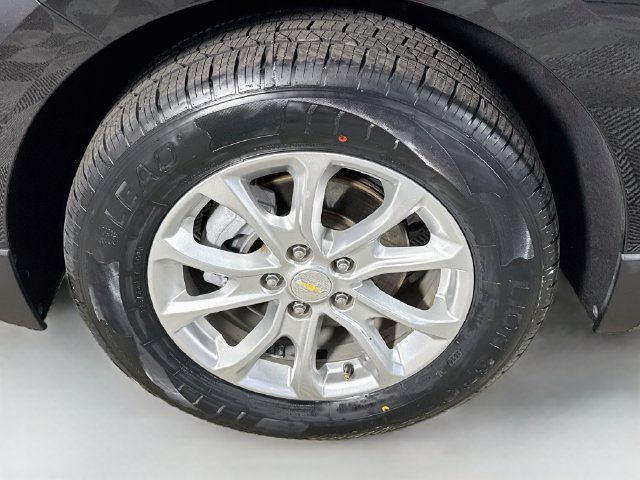 Used 2021 Chevrolet Equinox LS w/ LPO, Blackout Package AWD/4WD image 37