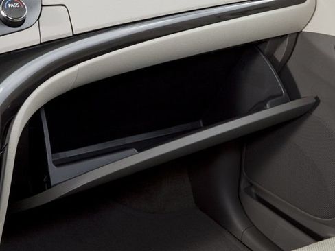 Used 2013 Toyota Sienna XLE FWD image 11