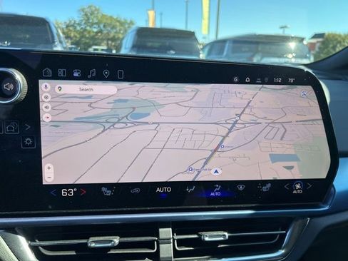 New 2026 Chevrolet Equinox EV LT image 21