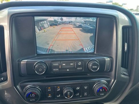 Used 2016 Chevrolet Silverado 2500 LT w/ Texas Edition RWD image 11