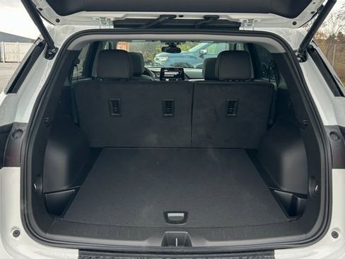 New 2025 Chevrolet Blazer LT w/ Midnight/Sport Edition image 5