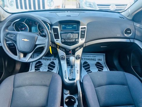 Used 2012 Chevrolet Cruze LT image 15