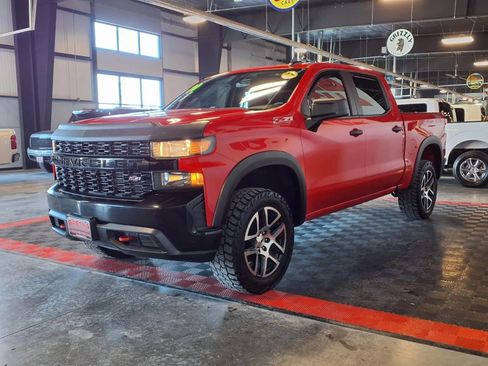 Used 2020 Chevrolet Silverado 1500 Custom Trail Boss w/ Custom Convenience Package image 3