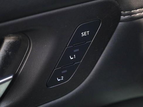 New 2026 Nissan Pathfinder Platinum AWD/4WD image 12