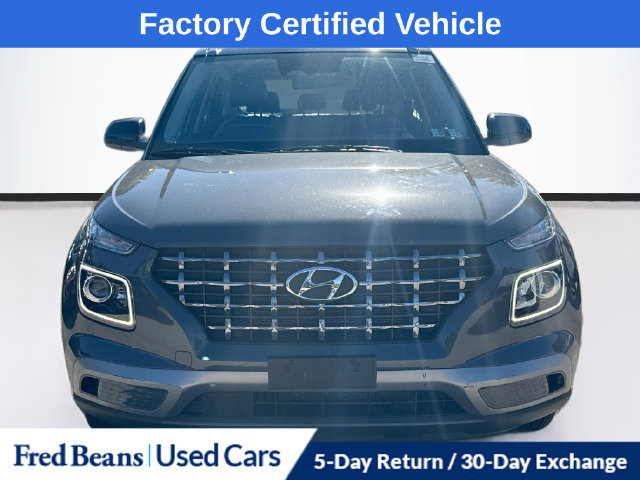 Certified 2023 Hyundai Venue Limited FWD image 2