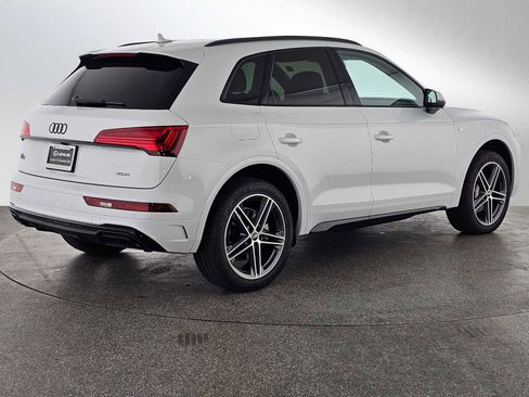 Used 2023 Audi Q5 e Premium Plus w/ Premium Plus Package image 3