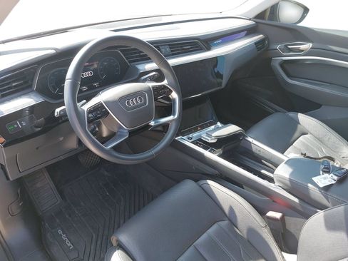 Used 2024 Audi Q8 e-tron Premium Plus w/ Prestige Package AWD/4WD image 5