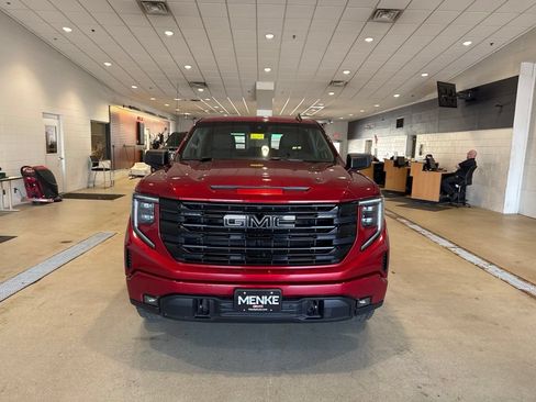 Used 2023 GMC Sierra 1500 Elevation w/ Preferred Package AWD/4WD image 2