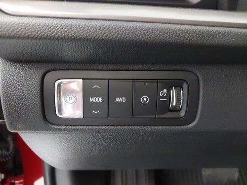 New 2026 Chevrolet Traverse LT w/ Driver Confidence Package AWD/4WD image 24