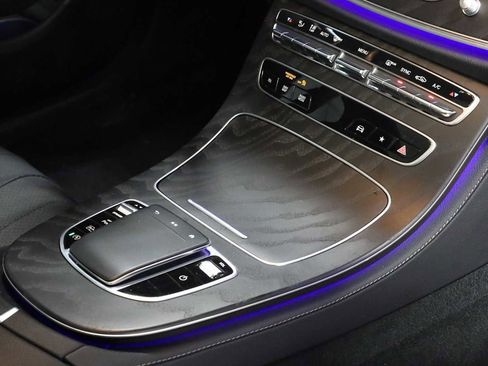 Used 2023 Mercedes-Benz E 350 4MATIC Sedan image 15