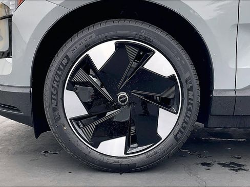 New 2026 Volvo EX30 Plus image 14