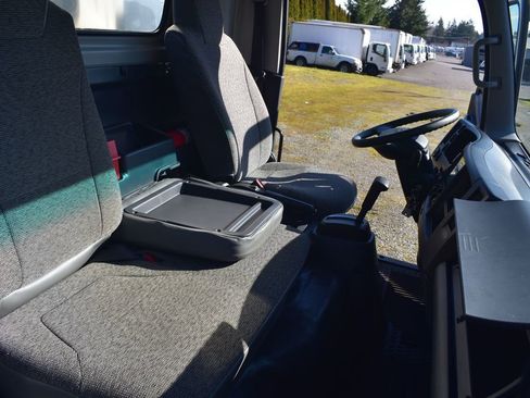 New 2024 Isuzu NPR image 15