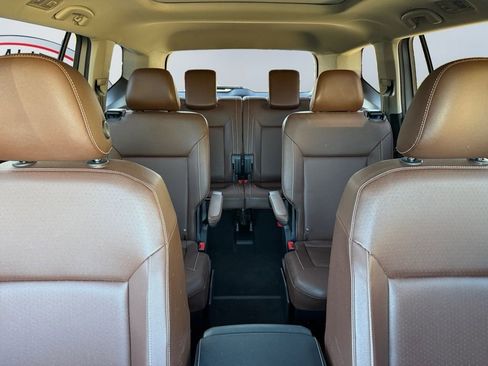 Used 2021 Volkswagen Atlas SE w/ Panoramic Sunroof Package FWD image 13