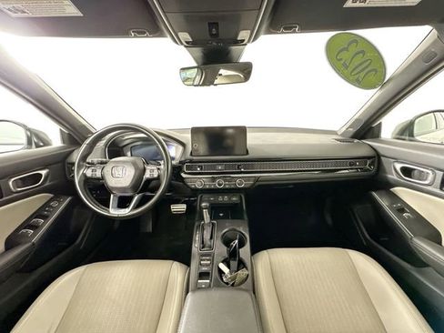 Used 2023 Honda Civic Sport Touring image 3