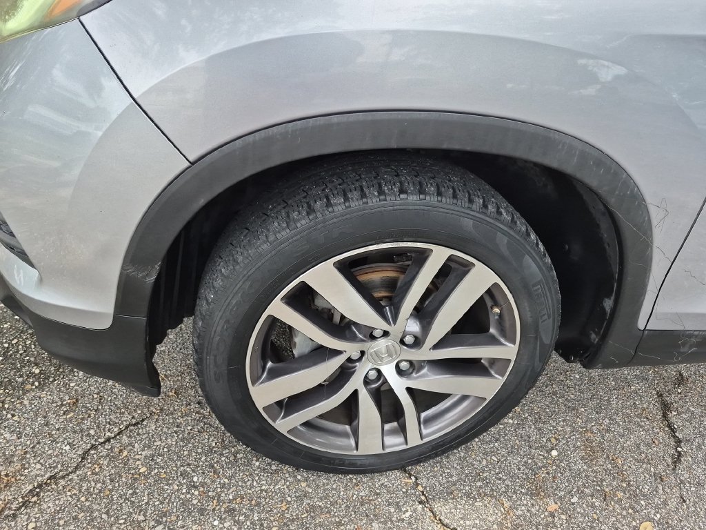 Used 2016 Honda Pilot Elite image 12