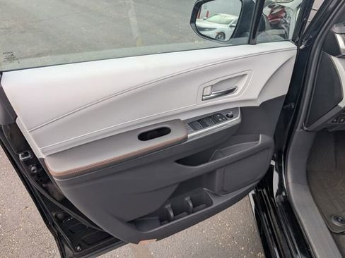 Used 2024 Toyota Sienna XSE image 11