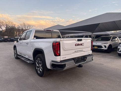 Certified 2024 GMC Sierra 1500 SLT image 5