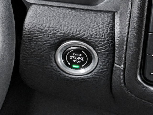 Certified 2022 GMC Yukon Denali w/ Denali Premium Package AWD/4WD image 15