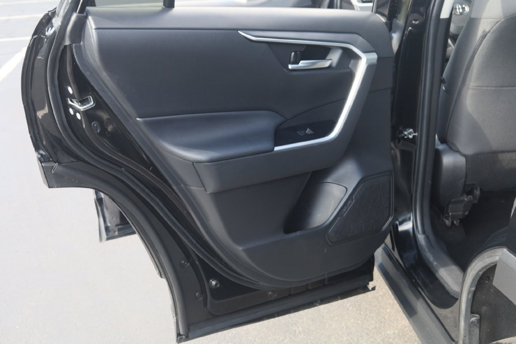 Used 2023 Toyota RAV4 XLE AWD/4WD image 19
