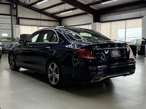 Used 2017 Mercedes-Benz E 300 4MATIC image 3