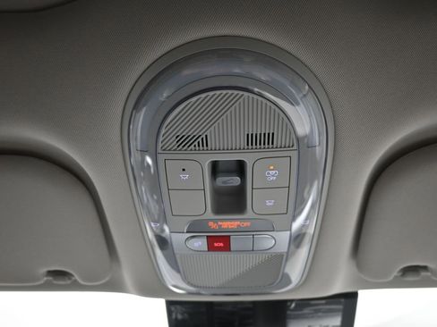 New 2026 Hyundai Ioniq 9 Limited image 18