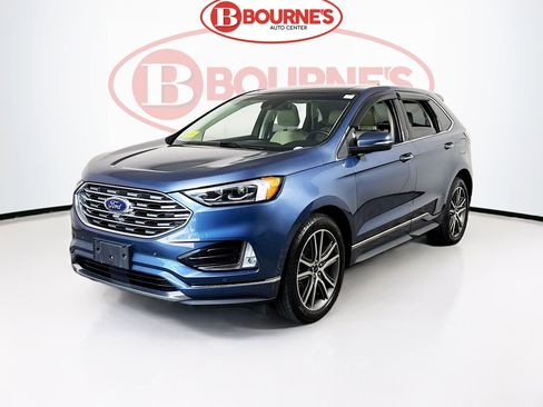 Used 2019 Ford Edge Titanium w/ Equipment Group 301A AWD/4WD image 8