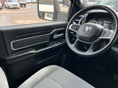 Used 2024 RAM 2500 Big Horn w/ Off Road Package AWD/4WD image 11