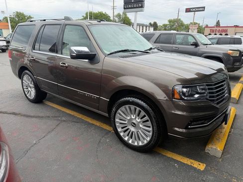 Used 2016 Lincoln Navigator Reserve AWD/4WD image 1