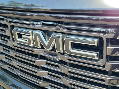 Used 2024 GMC Sierra 1500 Denali Ultimate AWD/4WD image 32