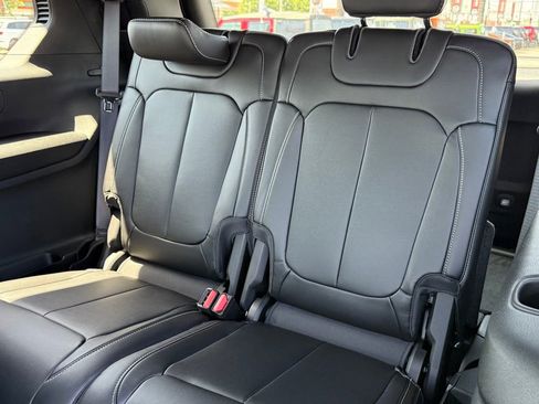 New 2025 Jeep Grand Cherokee L Limited w/ Black Appearance Package image 27