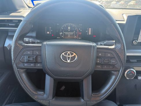 Used 2024 Toyota Tacoma TRD Sport AWD/4WD image 18