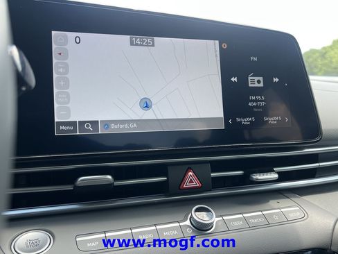 Used 2025 Hyundai Elantra SEL FWD image 7