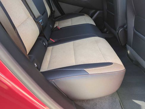 Used 2025 Chevrolet Equinox ACTIV w/ Safety and Technology Package image 27