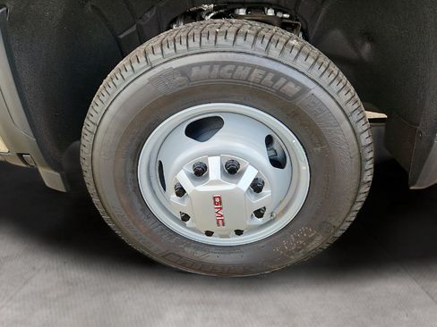 New 2026 GMC Sierra 3500 Pro AWD/4WD image 22