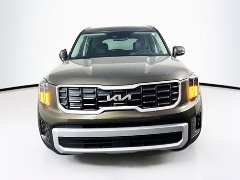 New 2025 Kia Telluride S image 2