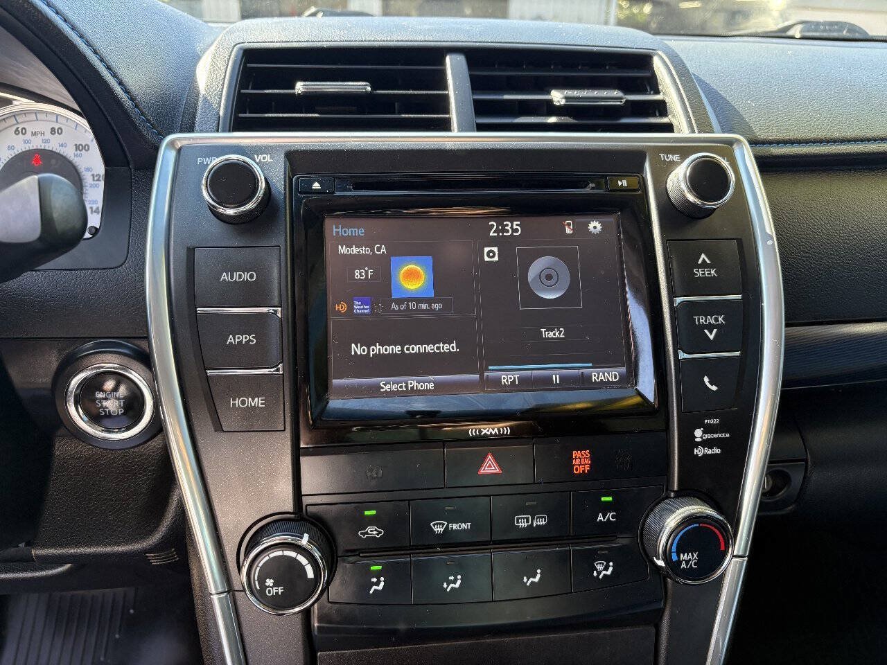 Used 2016 Toyota Camry SE FWD image 19