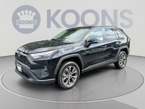 Used 2024 Toyota RAV4 XLE Premium w/ Weather Package AWD/4WD image 1