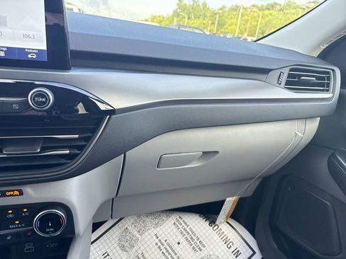 New 2025 Ford Escape Active w/ Cold Weather Package image 10