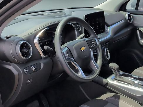 Used 2025 Chevrolet Blazer LT FWD image 10