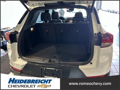 Used 2023 Chevrolet TrailBlazer ACTIV w/ Sun and Liftgate Package image 15