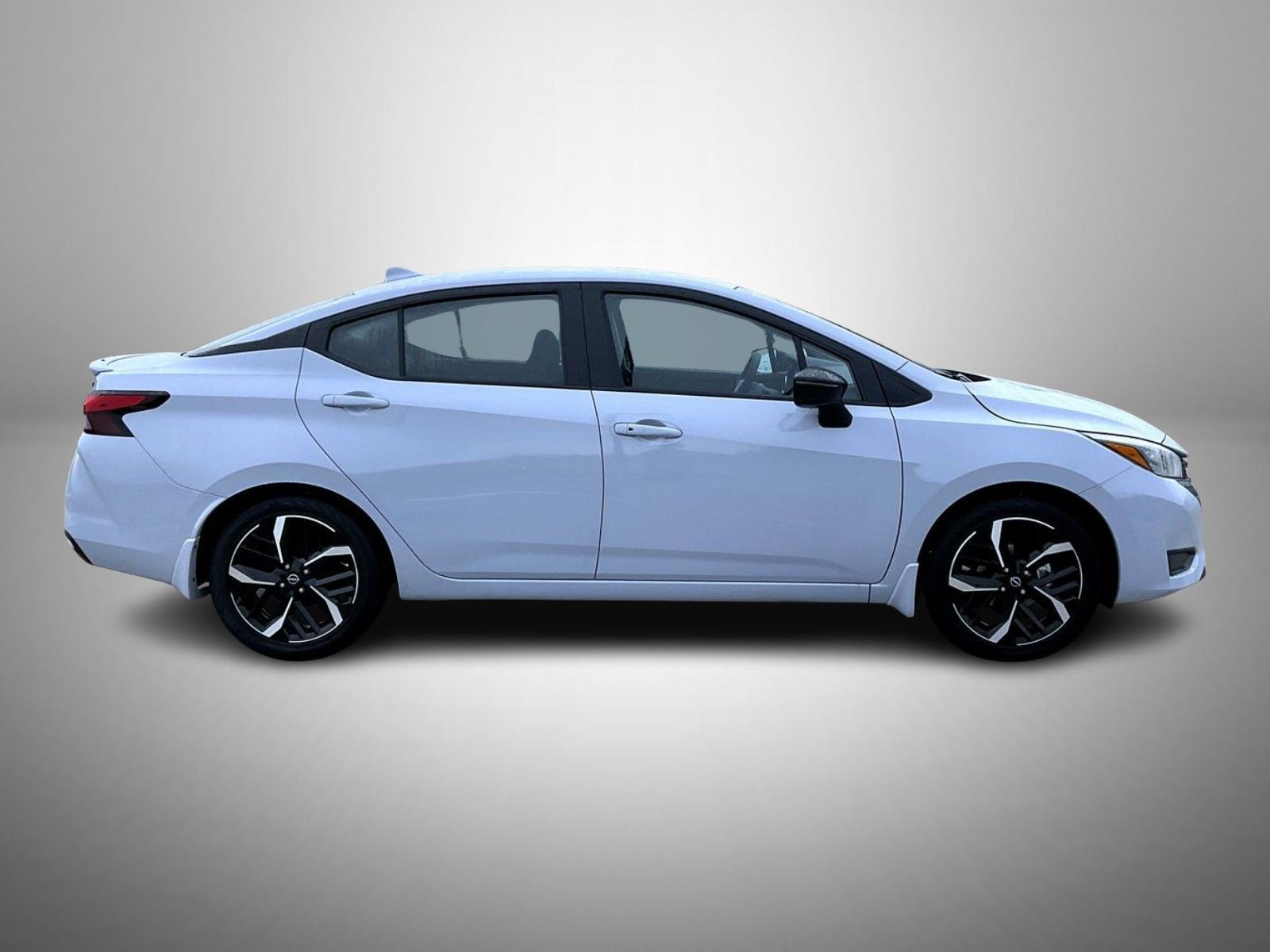 Certified 2025 Nissan Versa SR w/ Trunk Package FWD image 4