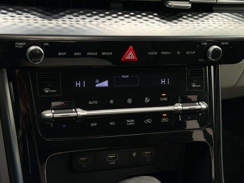 Used 2024 Kia Carnival SX Prestige image 15