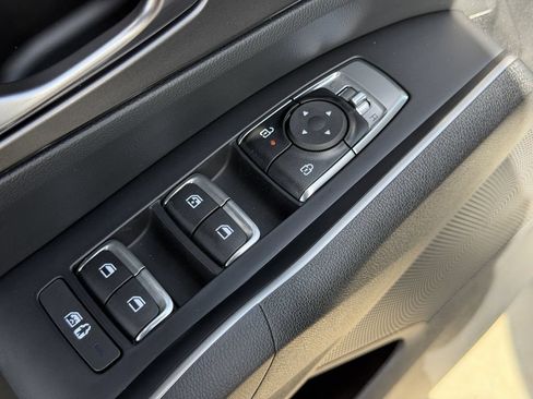New 2026 Kia Sorento LX FWD image 19