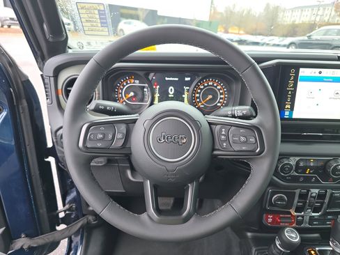 Used 2025 Jeep Gladiator Mojave image 31