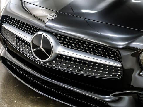 Used 2020 Mercedes-Benz SL 550 image 13