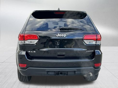 Certified 2022 Jeep Grand Cherokee Laredo E image 6