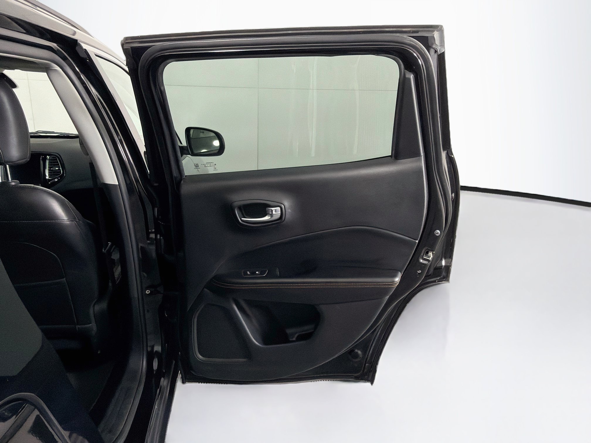 Used 2019 Jeep Compass Limited w/ Safety & Security Group AWD/4WD image 30